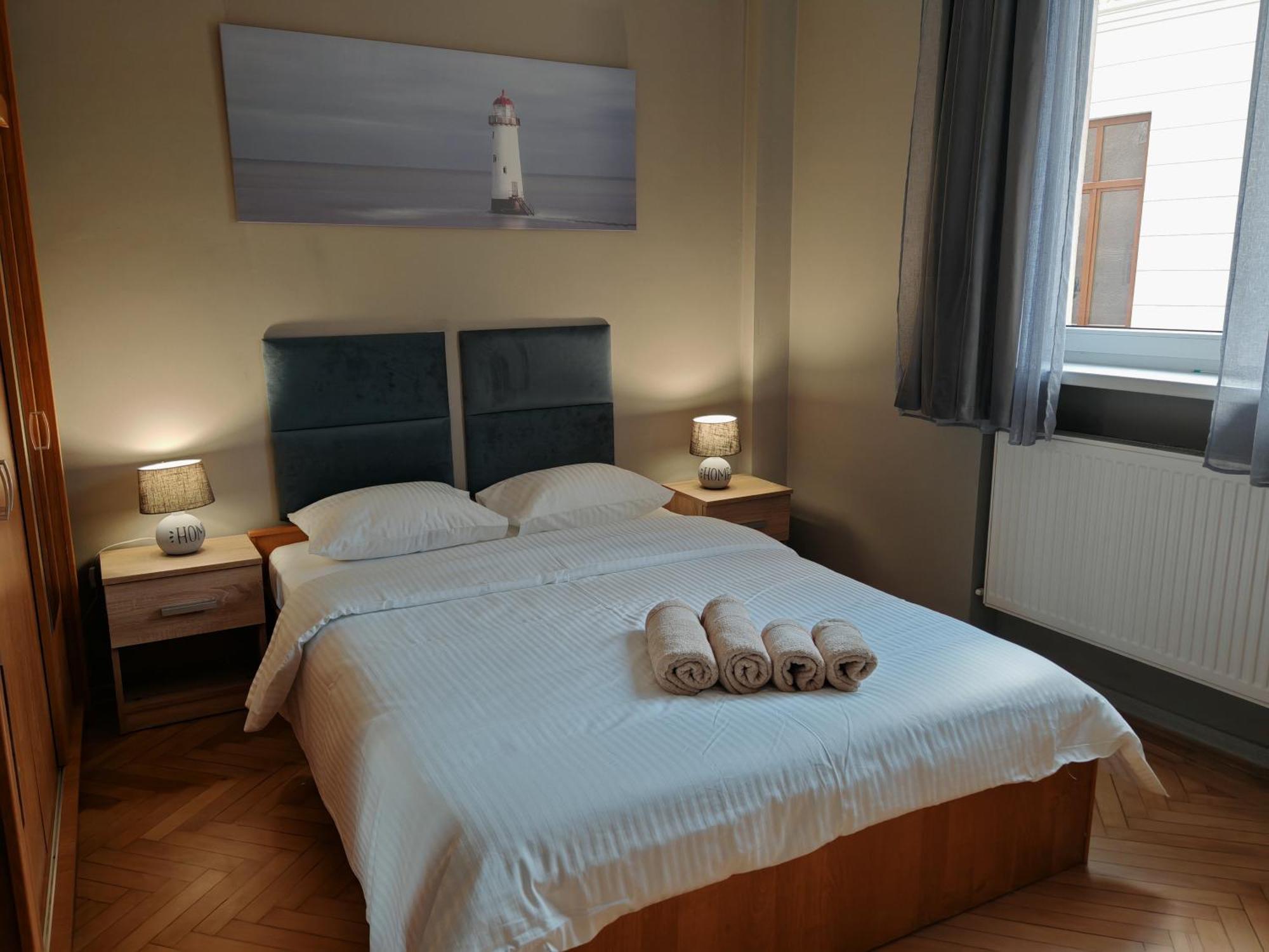 Apartment Historic Centre 3 *